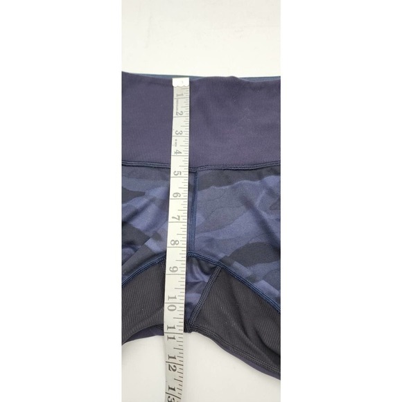 Lululemon Seek The Heat Crop Leggings Size 6 Blue Camo Luxtreme Mesh Gym Crops - Picture 11 of 11